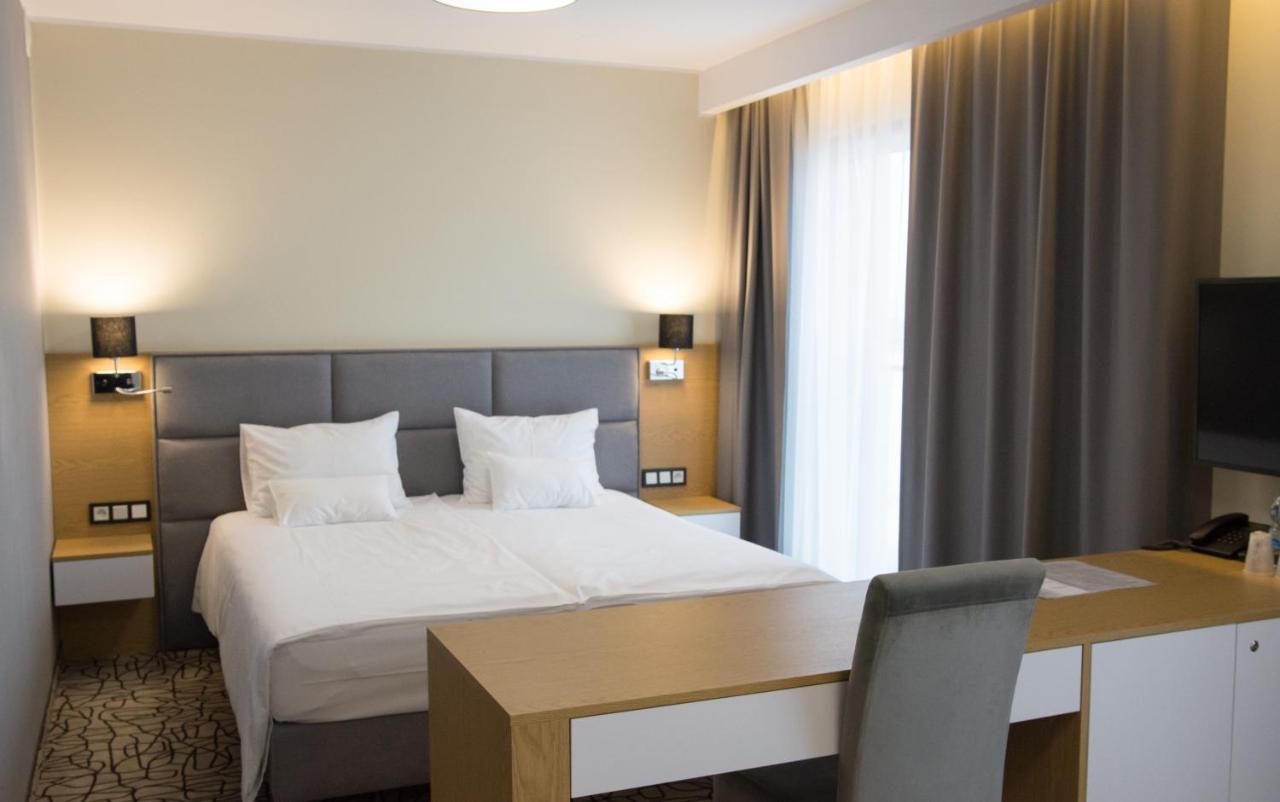 Aparthotel Termy Униейов Екстериор снимка