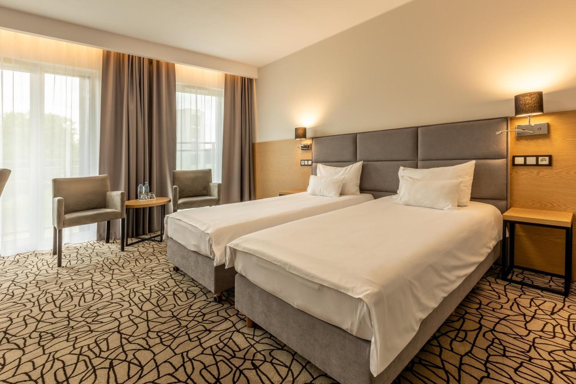 Aparthotel Termy Униейов Екстериор снимка