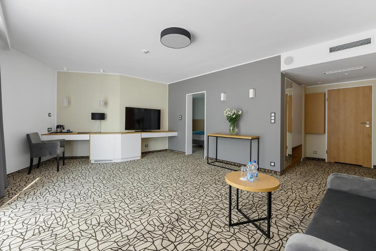 Aparthotel Termy Униейов Екстериор снимка