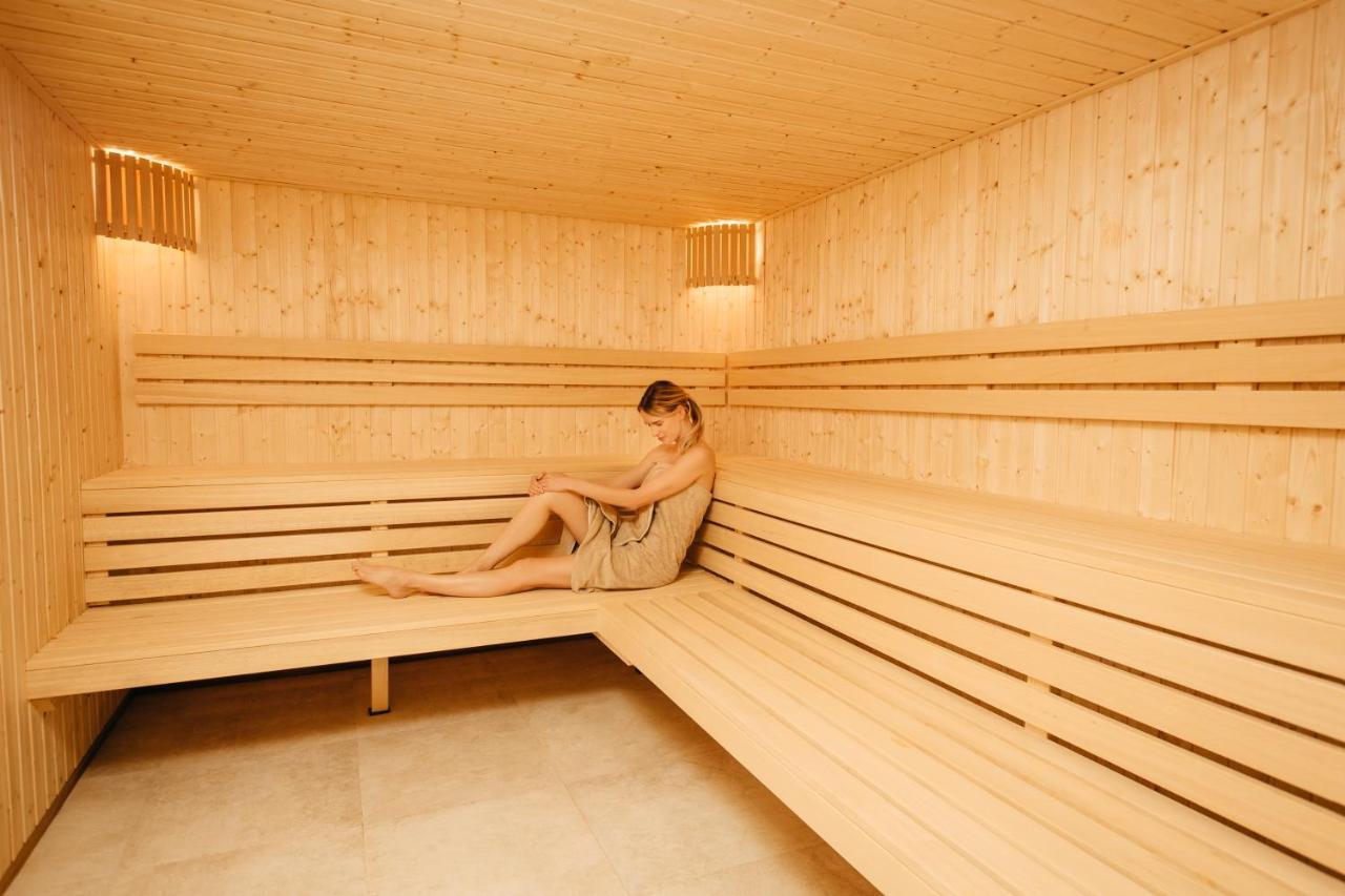 Aparthotel Termy Униейов Екстериор снимка