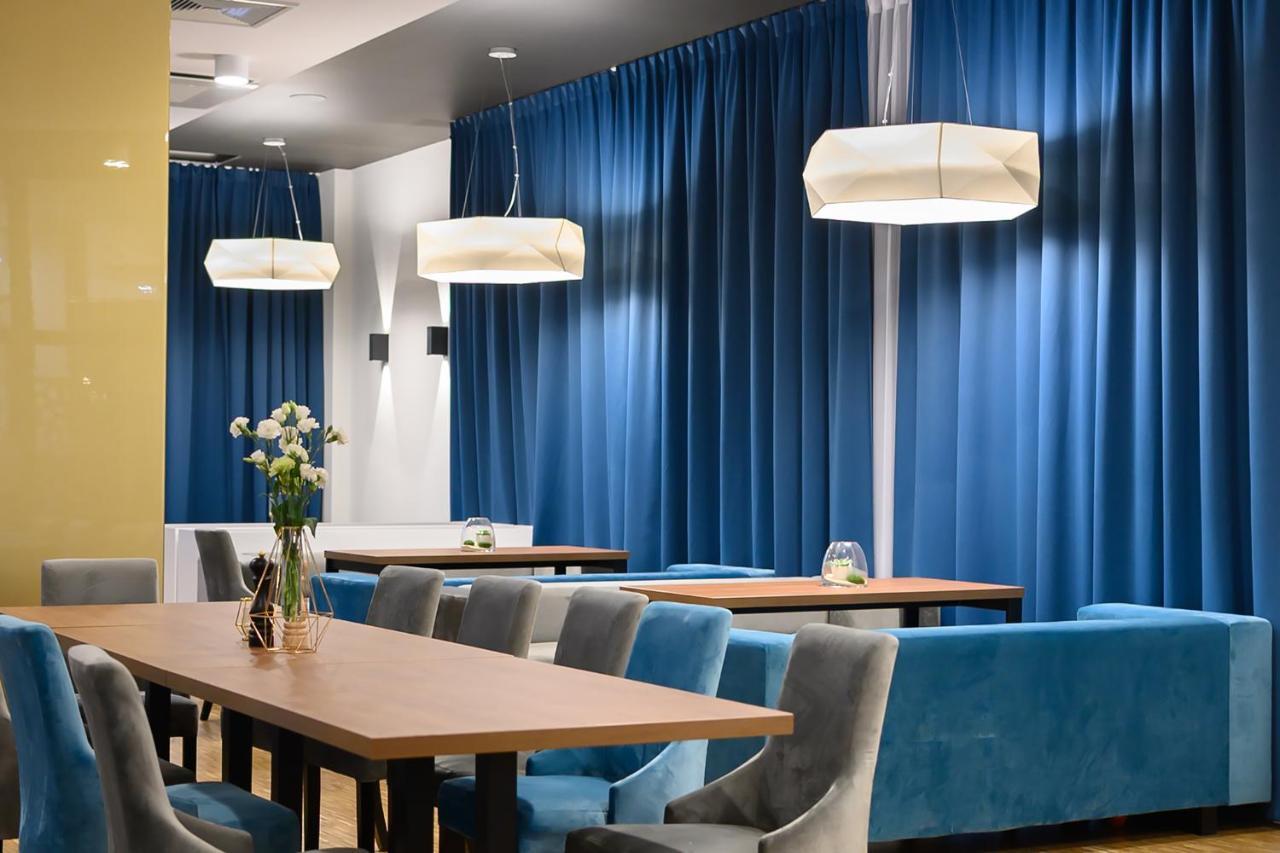 Aparthotel Termy Униейов Екстериор снимка